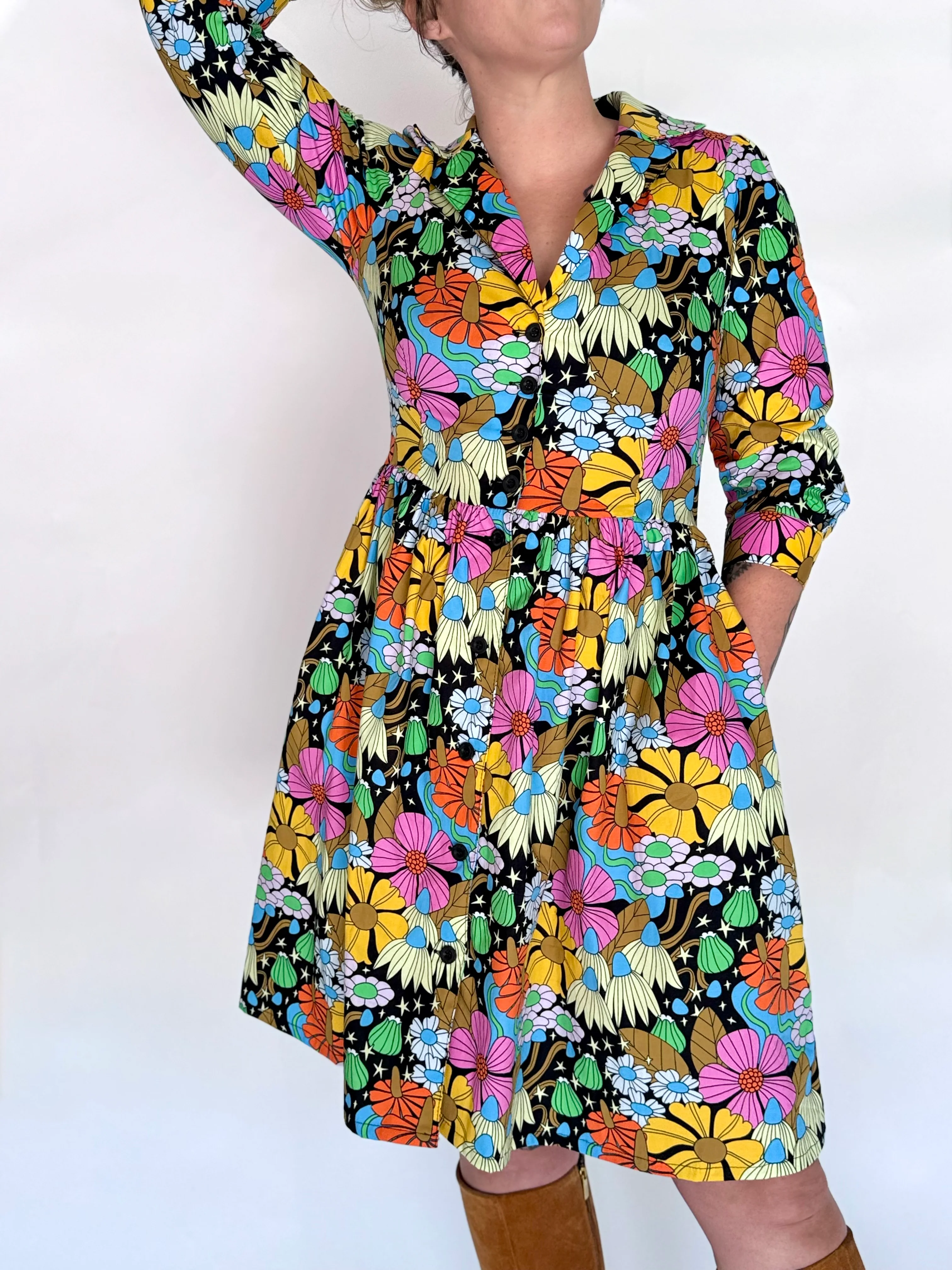Betty Cosmic Floral - Image 4