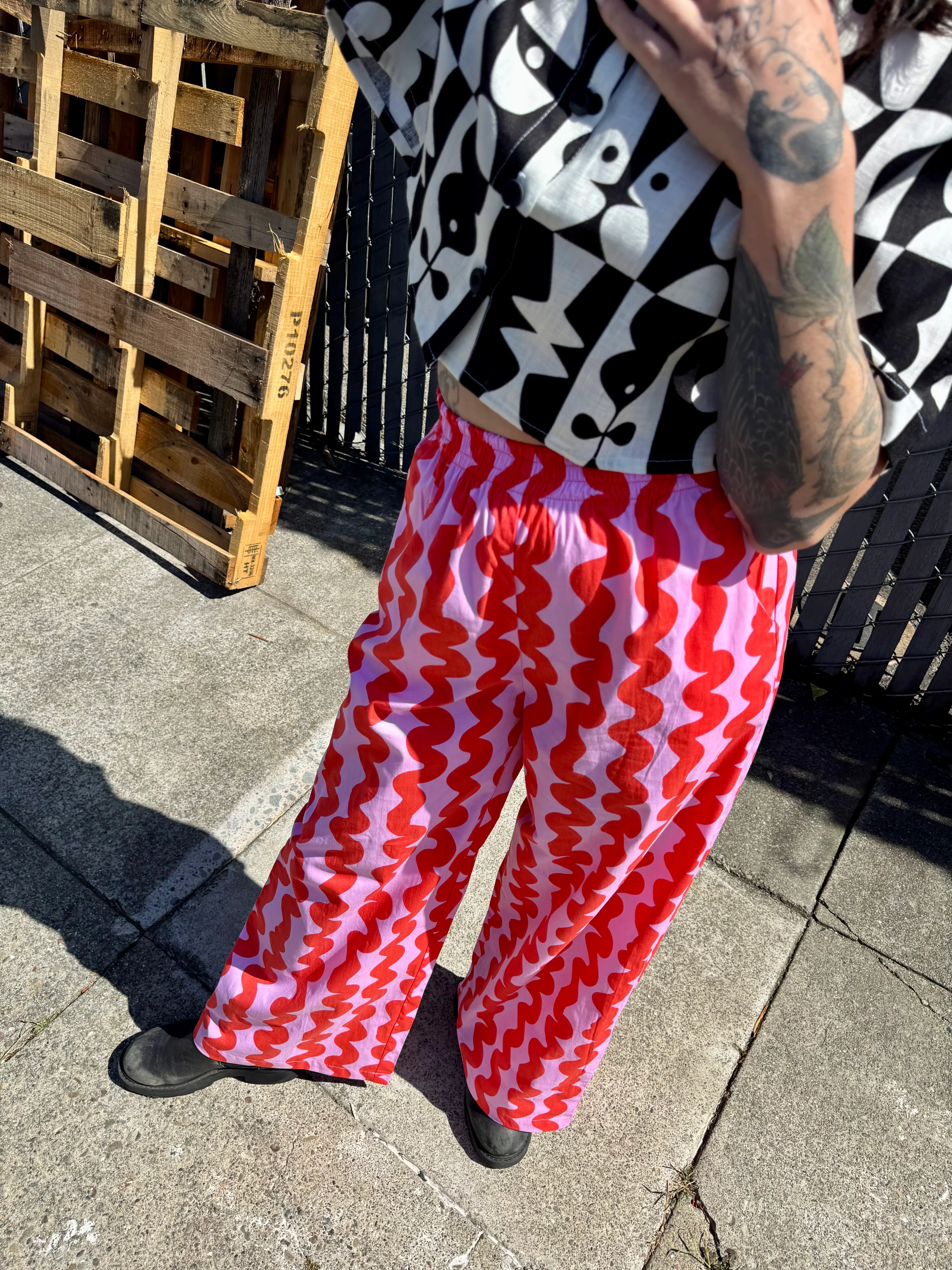 Easy Pant Pink Squiggle - Image 3