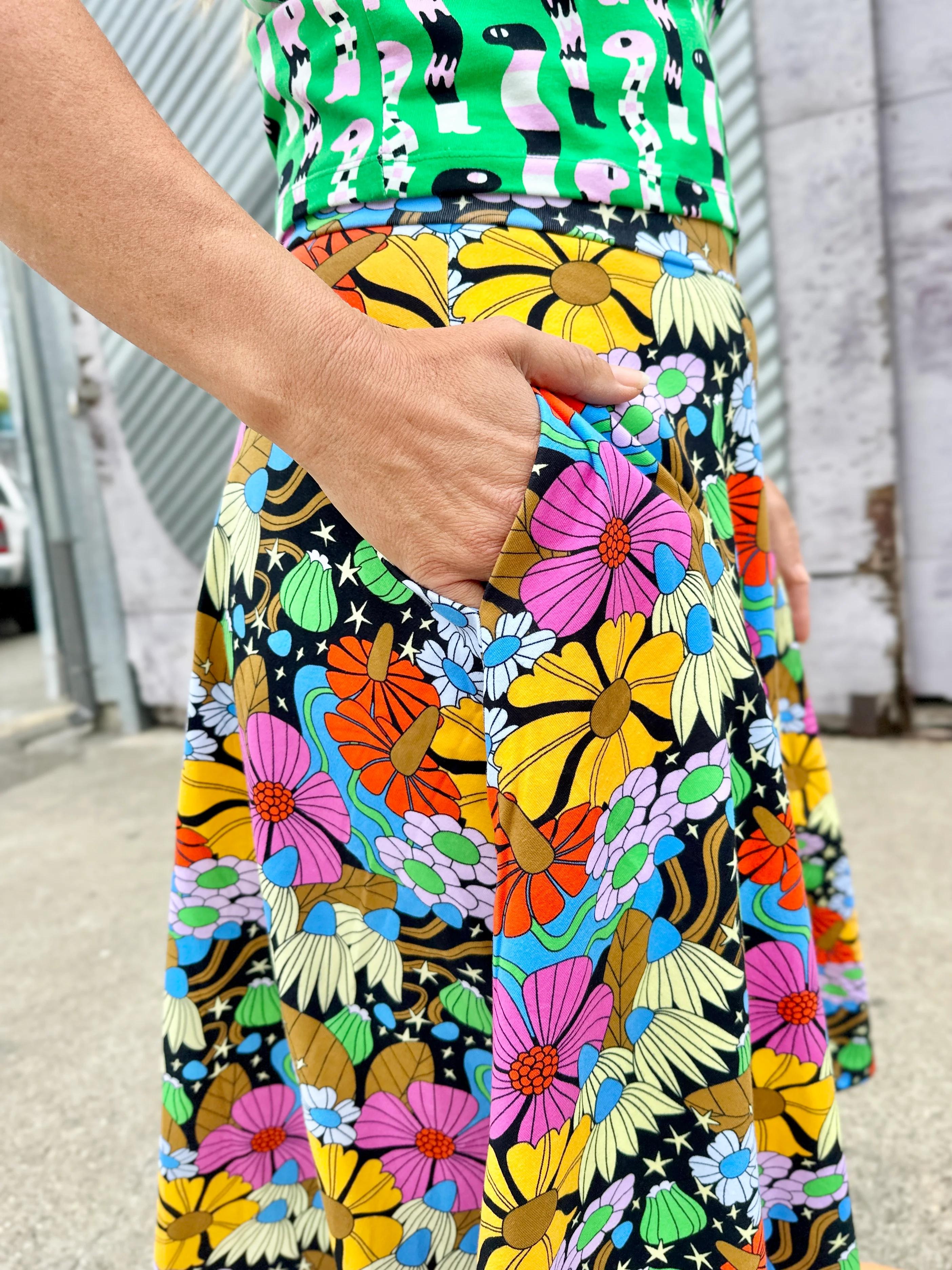Francis Skirt Cosmic Floral - Image 3