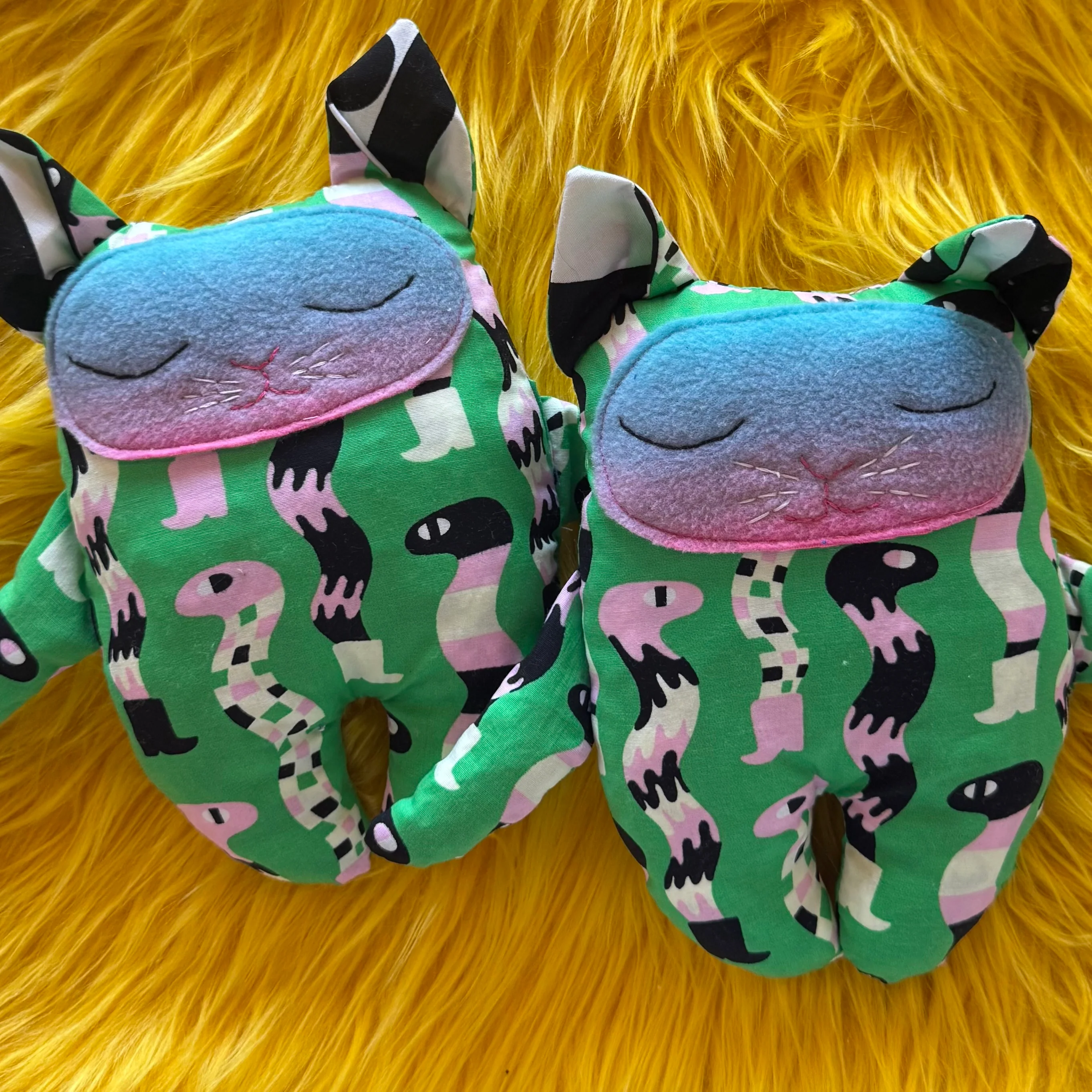 Large Love Kitty Doll- Sssnakes - Image 2