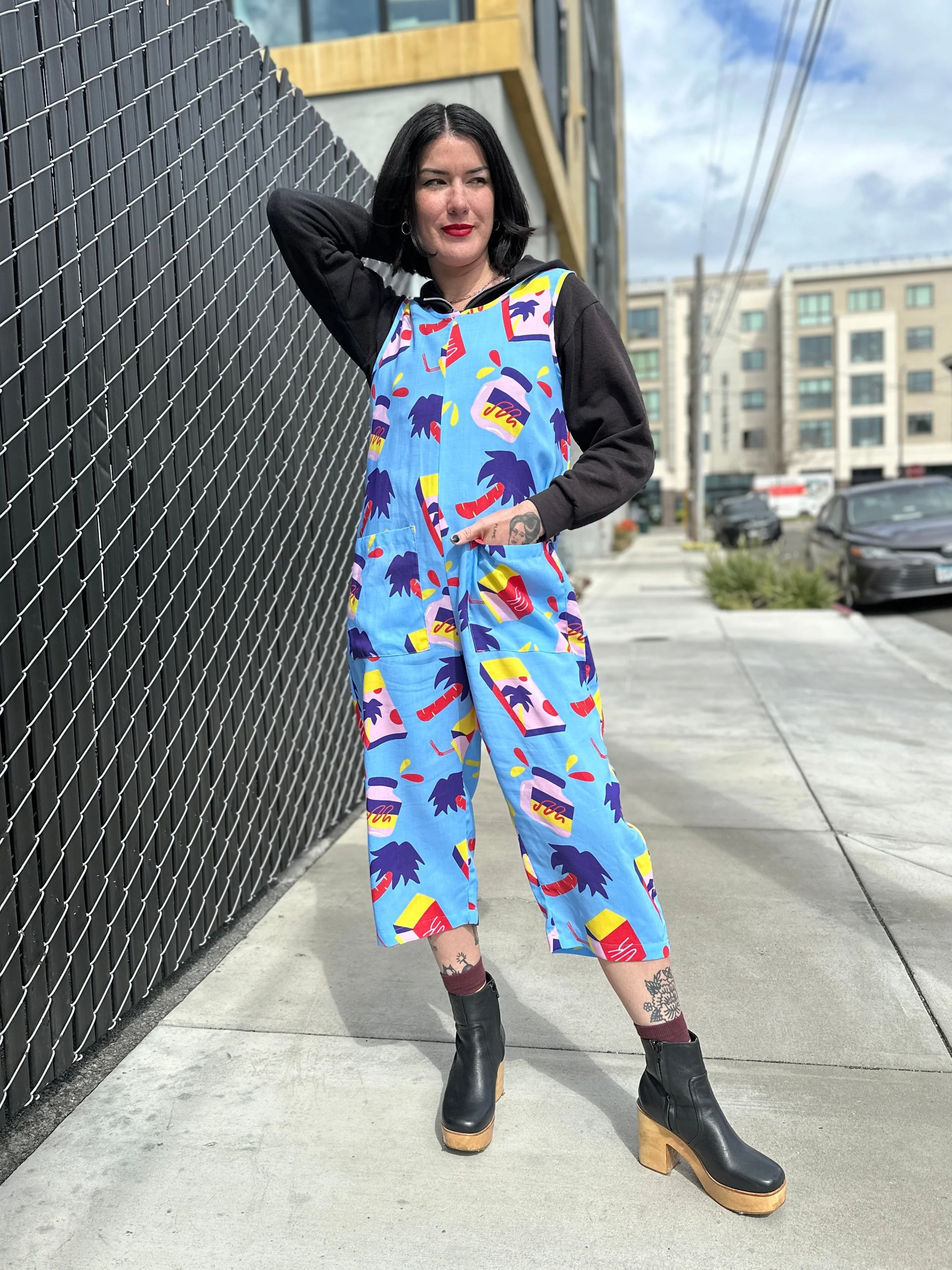 Rayon Garden Suit Snacks - Image 2