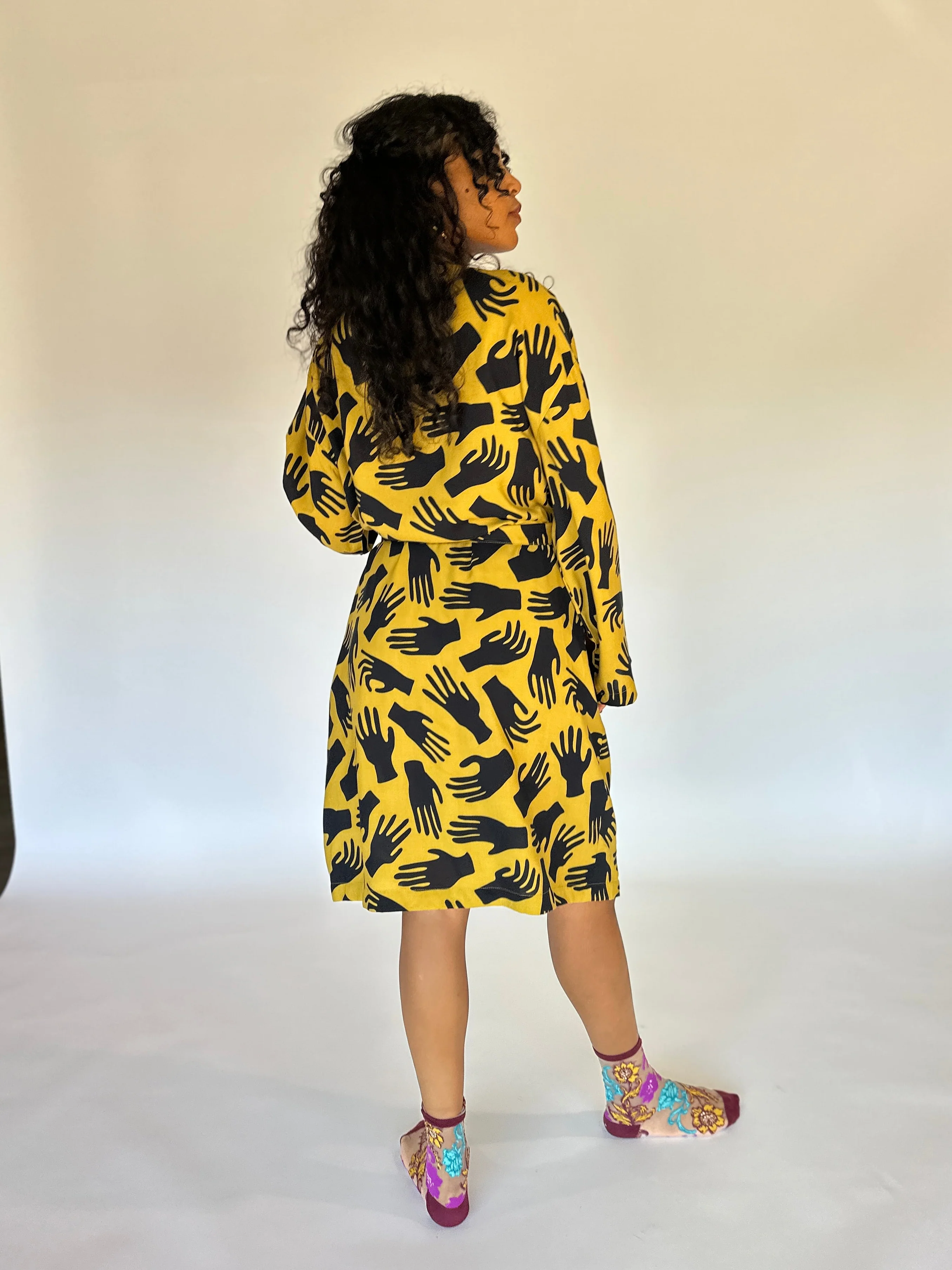 Robe Hands - Image 5