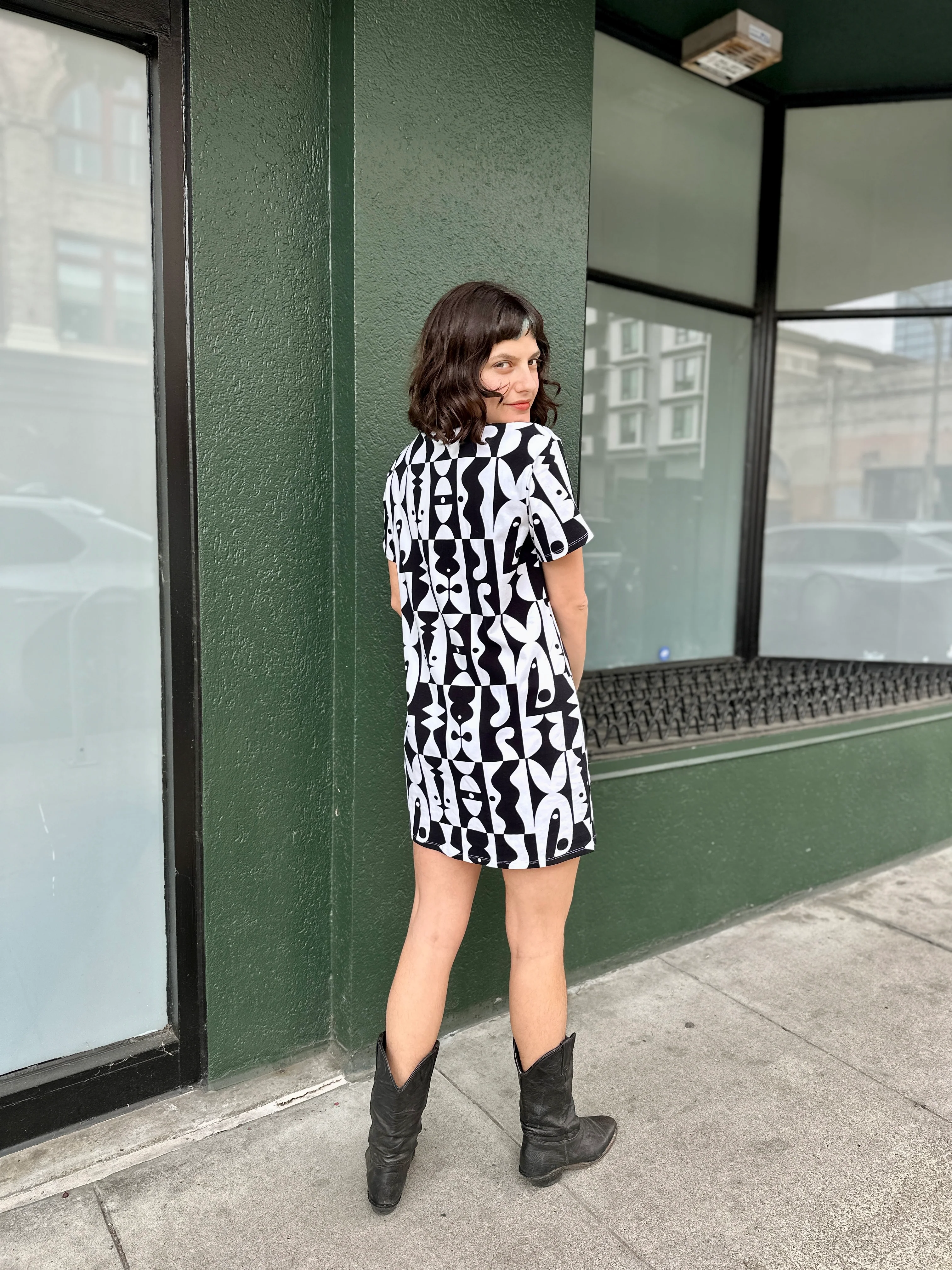 Tee Dress Illusions - Image 3