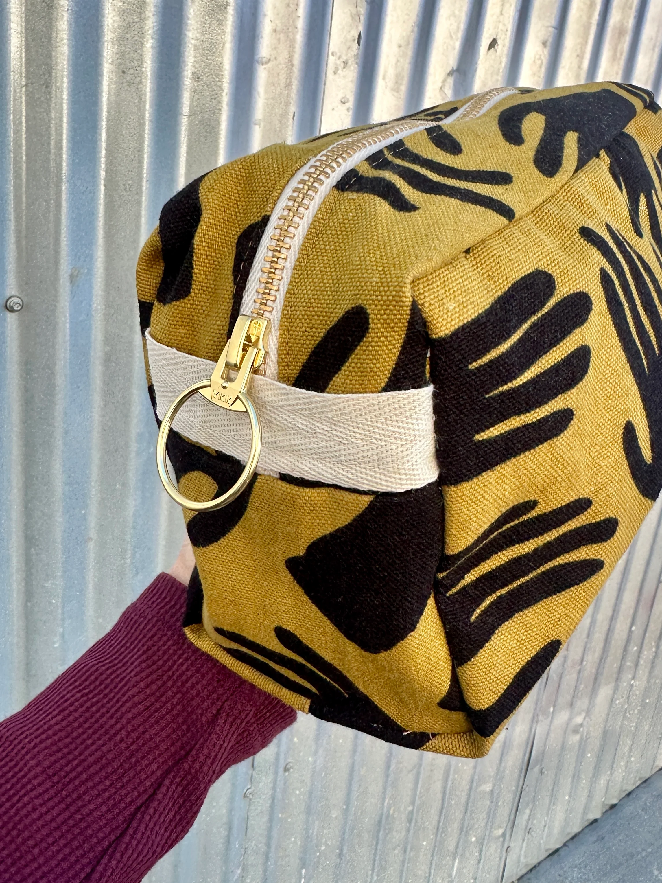 The Dopp Bag Hands - Image 3